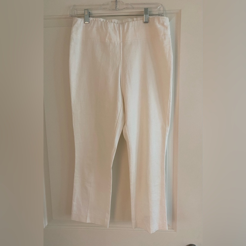 Elegant Cream Women's Capris